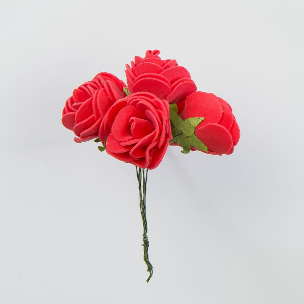 Punainen tekoruusun kukkapää, vaahtomuovi, 3.5 cm, 72 kpl / pakkaus