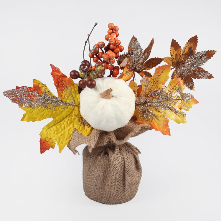 Syksyinen koostumus kurpitsalla Valkoinen/oranssi - Tekokukat.fi