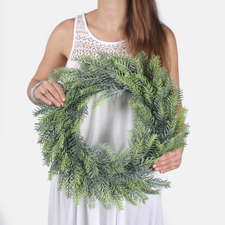 Laventelikranssi 54 cm
luutnantti green