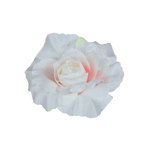 Valkoinen/kermanvärinen