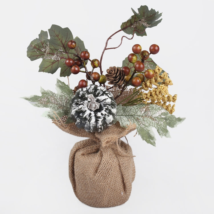 Syksyinen koostumus kurpitsalla Dk. Vihreä - Tekokukat.fi