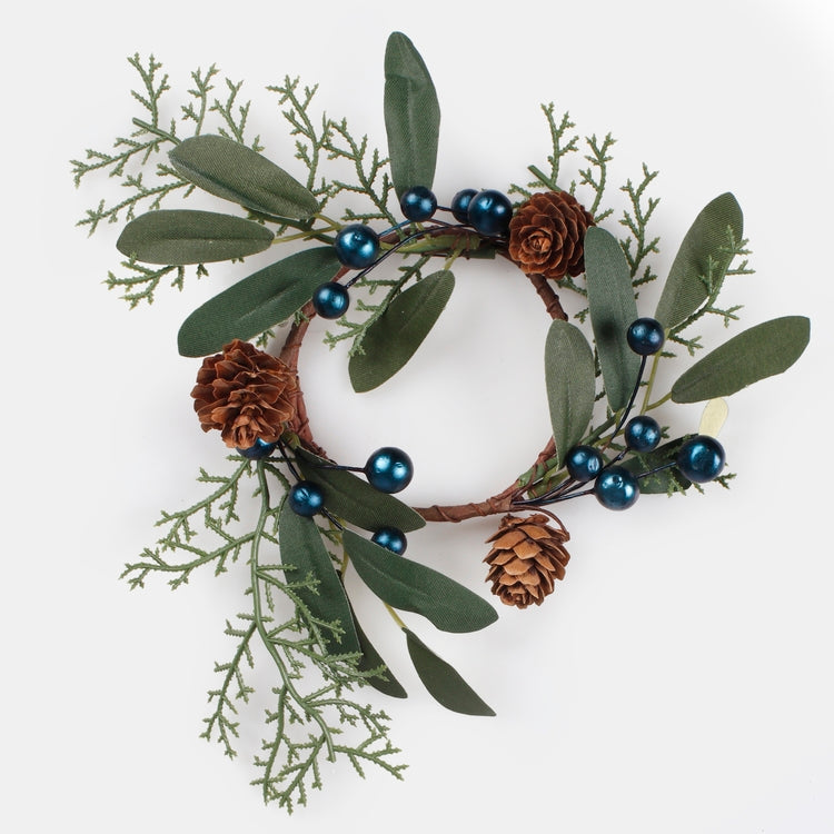 Kynttilän keskiosa mustikoilla ja kävyillä Sininen - Tekokukat.fi