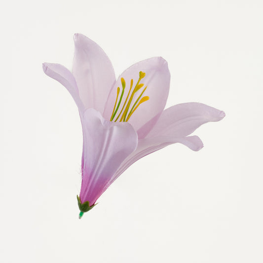 Vaalea violetti tekoliljan kukkapää, satiini, 13 cm