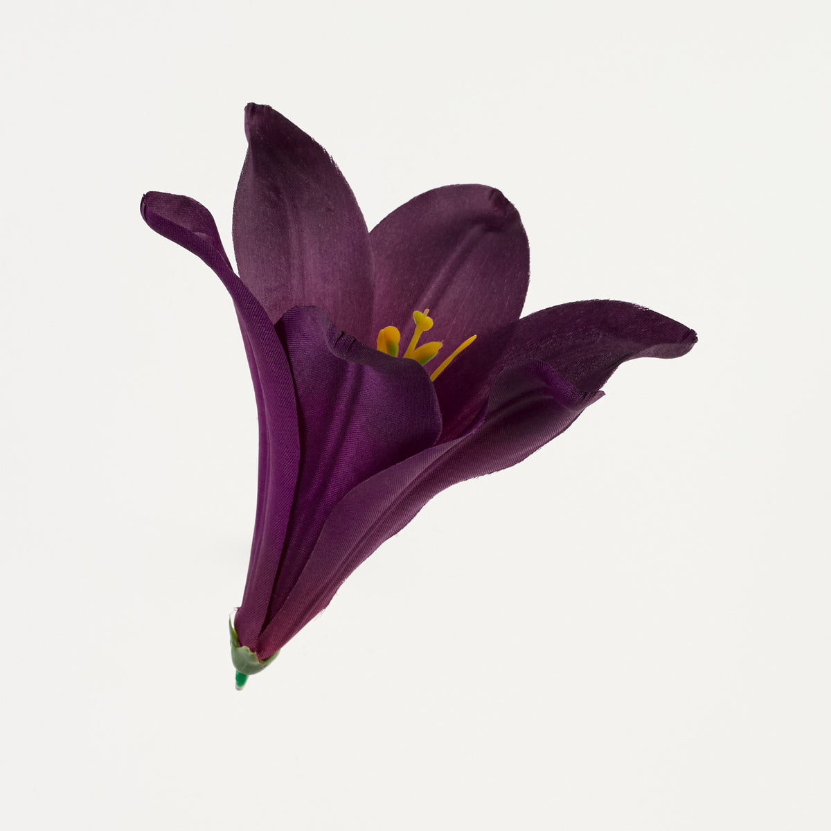 Violetti tekoliljan kukkapää, satiini, 13 cm