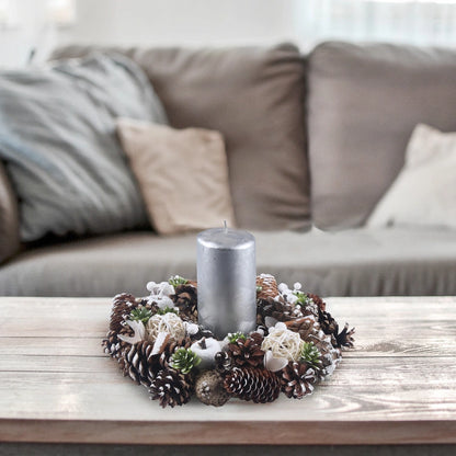 Joulukranssi kävyillä 30 cm - Tekokukat.fi