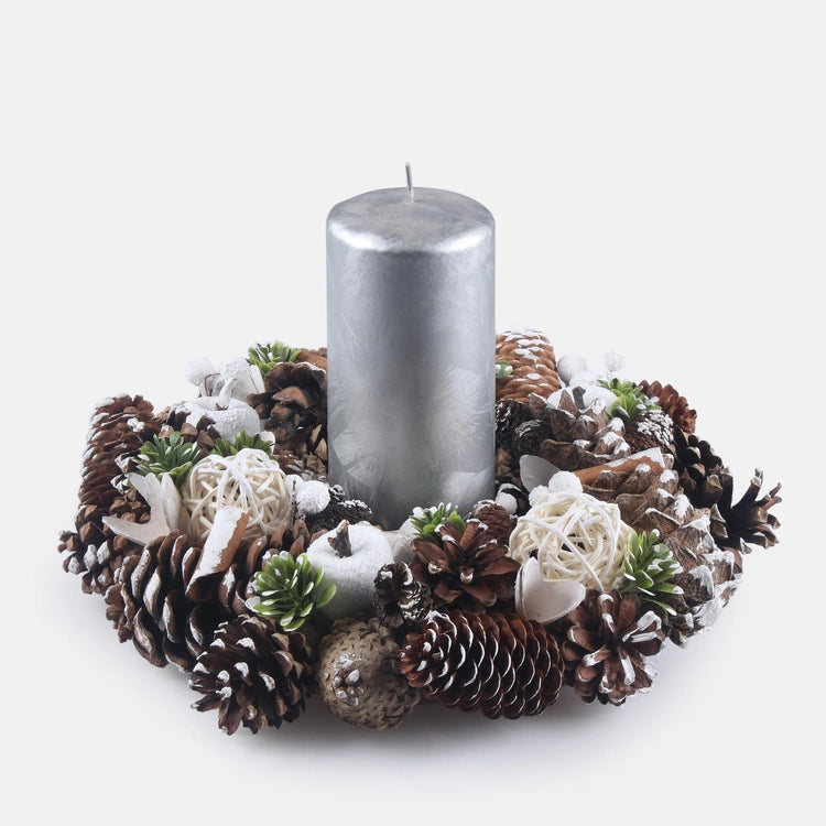 Joulukranssi kävyillä 30 cm - Tekokukat.fi